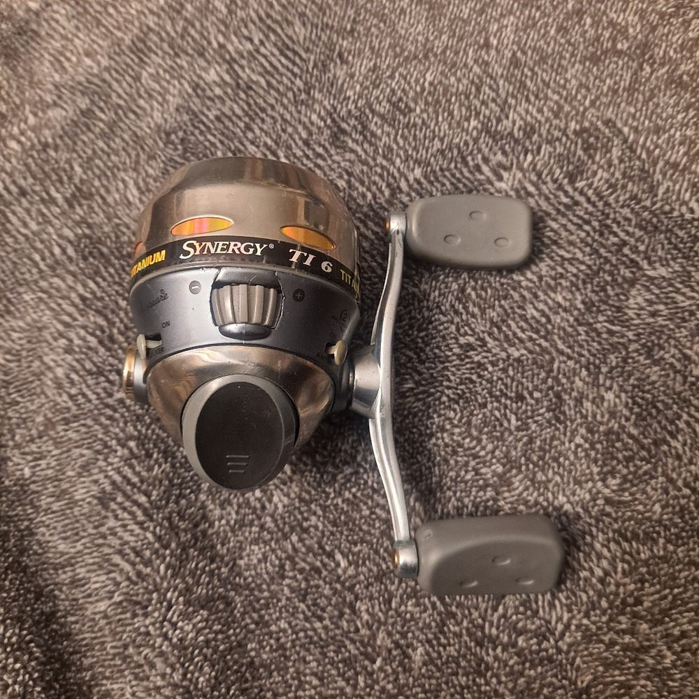 Shakespeare spincast reel Synergy TI 6 Titanium